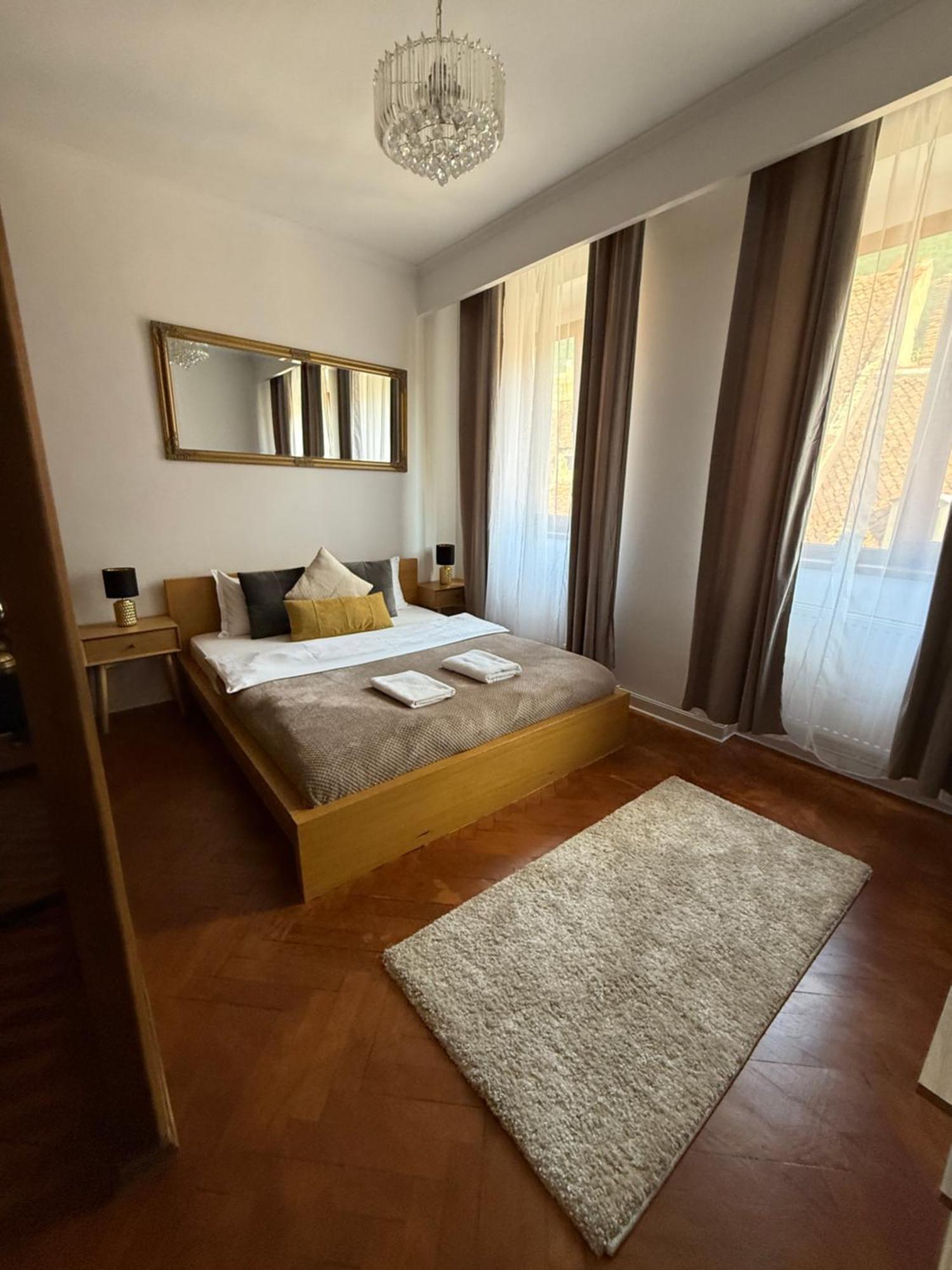 Apartament Postavarului
